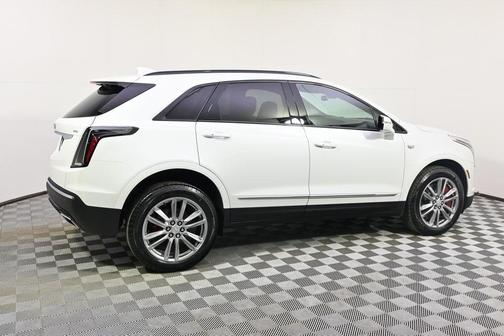 2025 Cadillac XT5 Sport