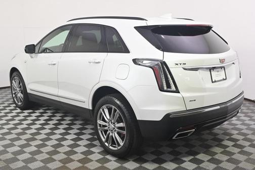 2025 Cadillac XT5 Sport