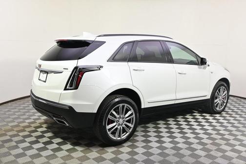 2025 Cadillac XT5 Sport
