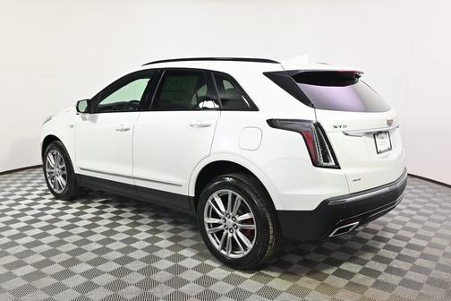 2025 Cadillac XT5 Sport