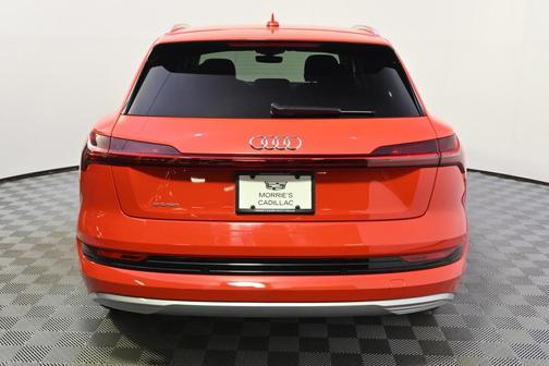 2019 Audi e-tron Prestige