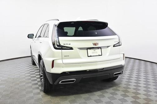 2025 Cadillac XT4 Sport