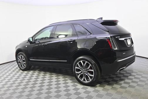 2025 Cadillac XT5 Sport
