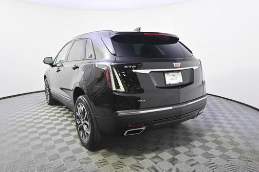 2025 Cadillac XT5 Sport