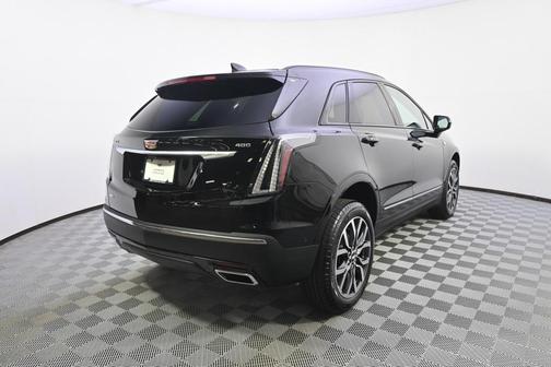 2025 Cadillac XT5 Sport
