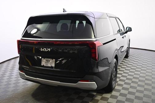 Metal 2026 Kia Carnival LXS