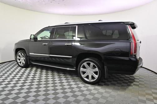 2017 Cadillac Escalade ESV Luxury