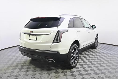 2025 Cadillac XT5 Sport