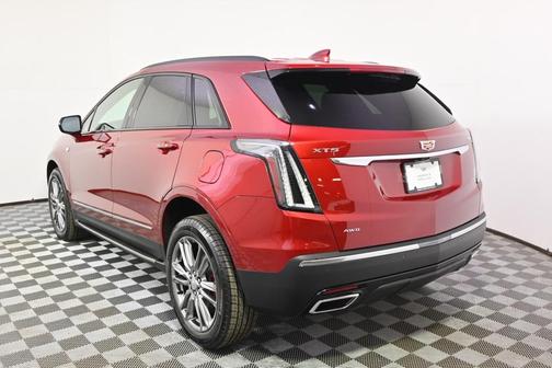 2025 Cadillac XT5 Sport