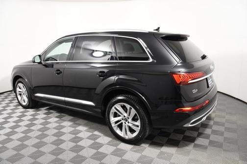2023 Audi Q7 55 Premium Plus