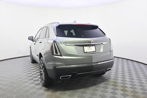 2025 Cadillac XT5 Sport