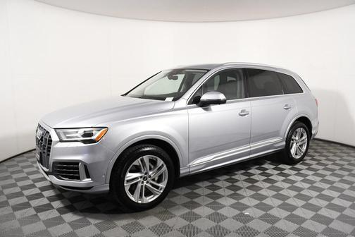 2022 Audi Q7 55 Premium Plus