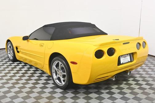 2002 Chevrolet Corvette Base
