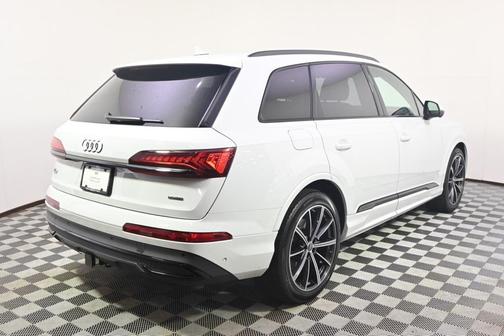 2023 Audi Q7 55 Prestige