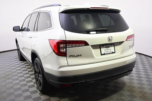 Platinum White Pearl 2021 Honda Pilot Special Edition