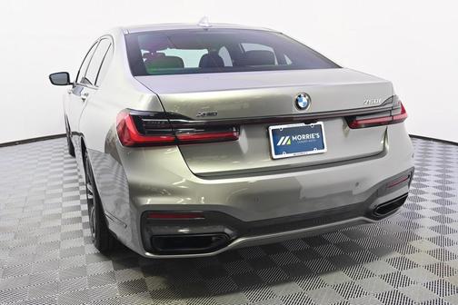2021 BMW 750 i xDrive