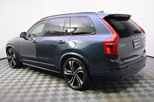 2022 Volvo XC90 Recharge Plug-In Hybrid T8 R-Design 7 Passenger