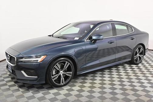 2022 Volvo S60 Recharge Plug-In Hybrid T8 Inscription