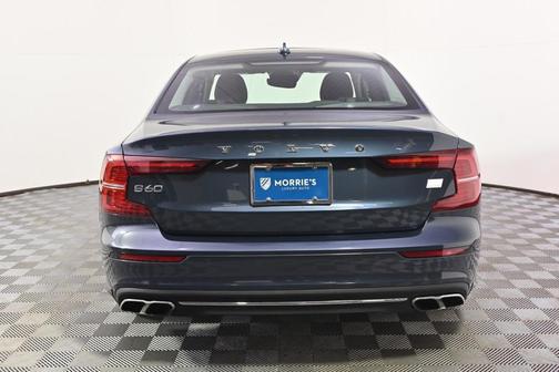 2022 Volvo S60 Recharge Plug-In Hybrid T8 Inscription