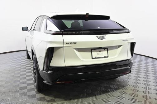 2025 Cadillac LYRIQ Sport