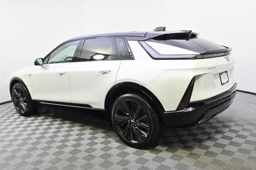 2025 Cadillac LYRIQ Sport