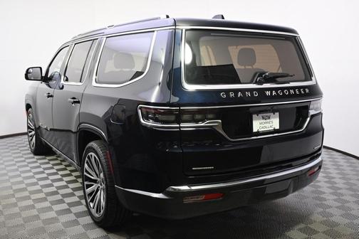 2022 Jeep Grand Wagoneer Series III