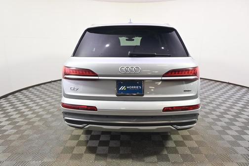 2022 Audi Q7 55 Premium Plus
