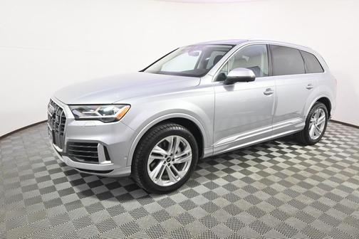 2022 Audi Q7 55 Premium Plus