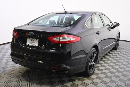 Tuxedo Black 2015 Ford Fusion SE