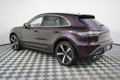 Copper 2023 Porsche Macan T