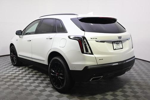 2025 Cadillac XT5 Sport