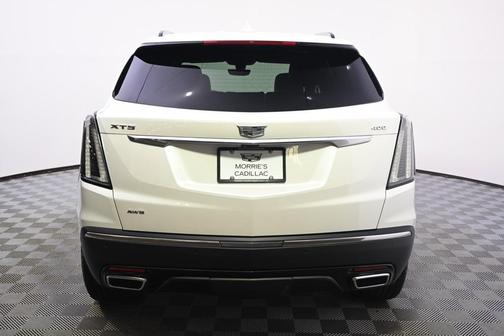 2025 Cadillac XT5 Sport