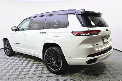 2023 Jeep Grand Cherokee L Summit