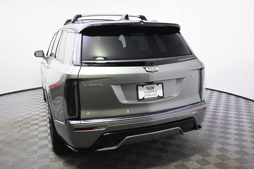 2026 Cadillac VISTIQ Platinum