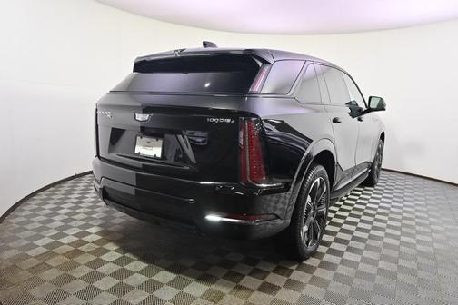 2025 Cadillac Escalade IQ 1