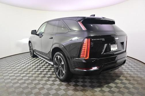 2025 Cadillac Escalade IQ 1