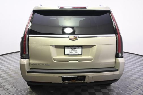 2015 Cadillac Escalade Luxury