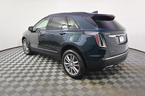 2025 Cadillac XT5 Sport