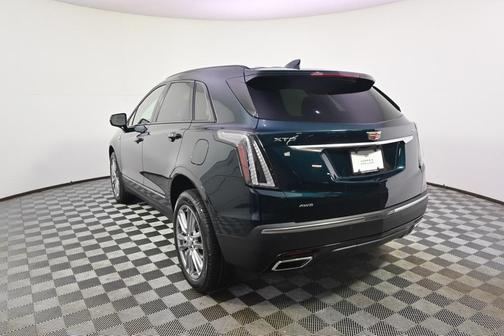 2025 Cadillac XT5 Sport