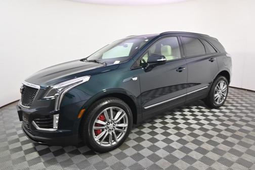 2025 Cadillac XT5 Sport