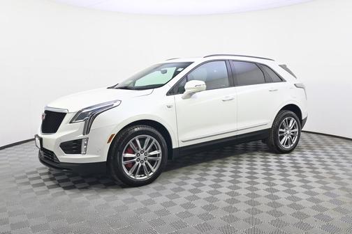 2025 Cadillac XT5 Sport