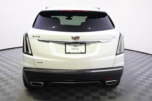 2025 Cadillac XT5 Sport