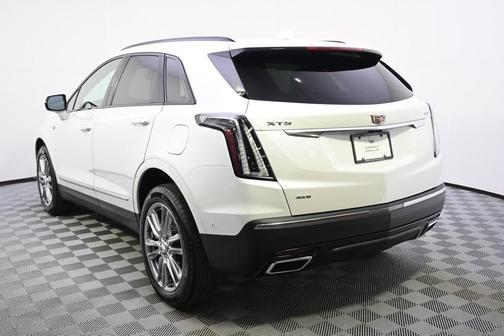 2025 Cadillac XT5 Sport