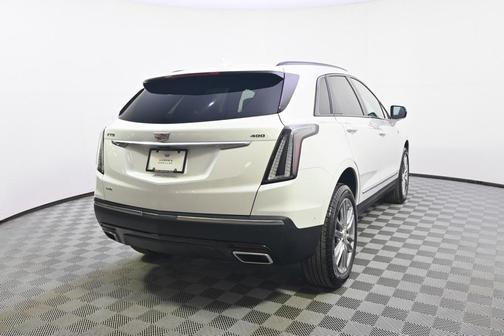 2025 Cadillac XT5 Sport