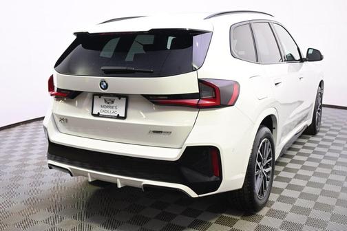 Alpine White 2025 BMW X1 xDrive28i