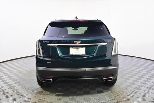 2025 Cadillac XT5 Sport