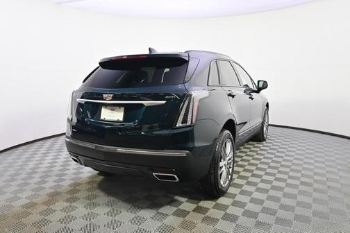 2025 Cadillac XT5 Sport