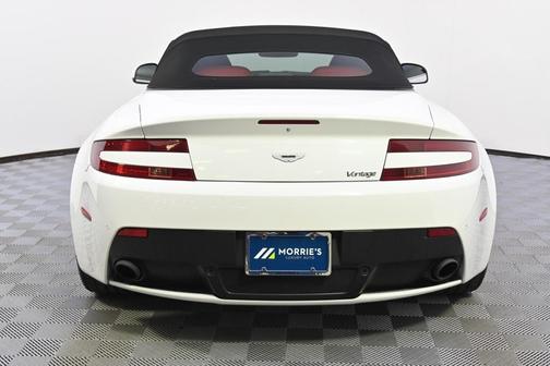 2015 Aston Martin V8 Vantage Base