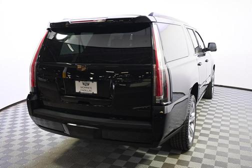 2017 Cadillac Escalade ESV Platinum