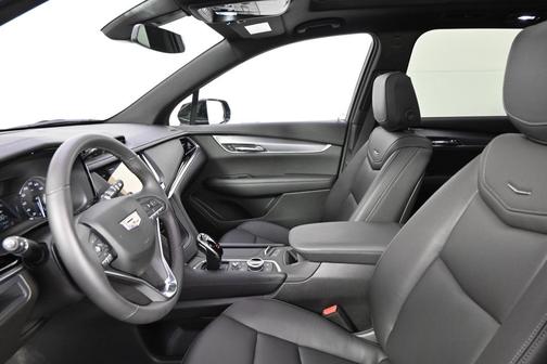 2025 Cadillac XT6 Luxury AWD